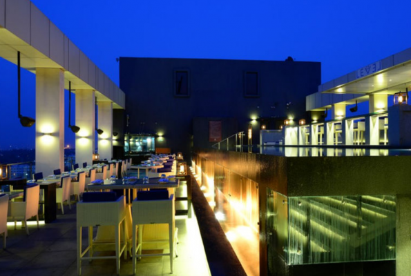 DoubleTree by Hilton Hotel Pune 3