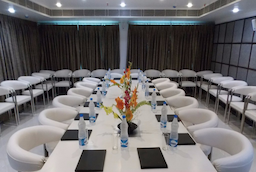 Airport City Hotel