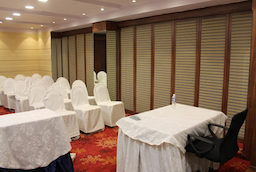 Dee Empresa Hotel