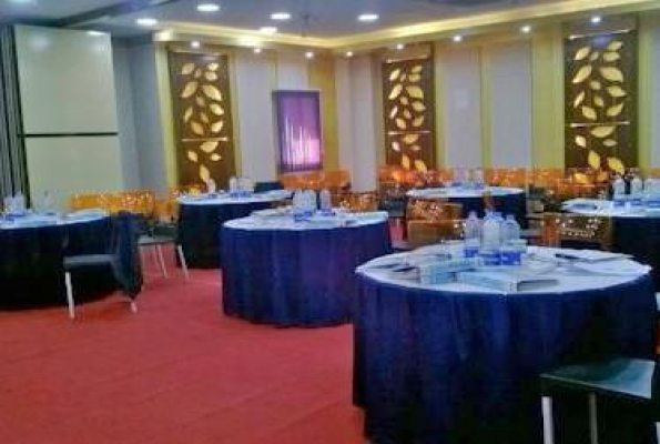 Hotel Emerald 4