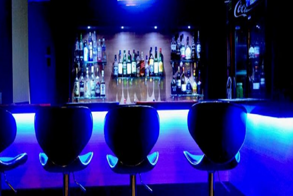 Bistro Y Restro Pub