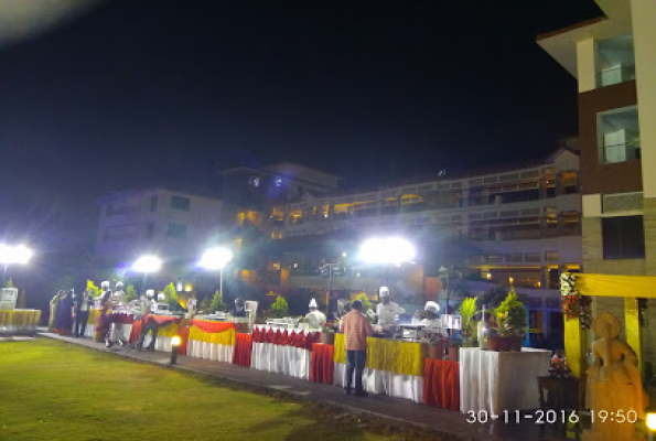Crescent Spa & Resort 3