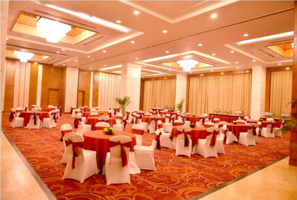 Golden Tulip Lucknow 4
