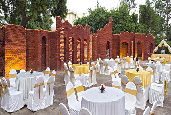 Hotel Clarks Avadh 5