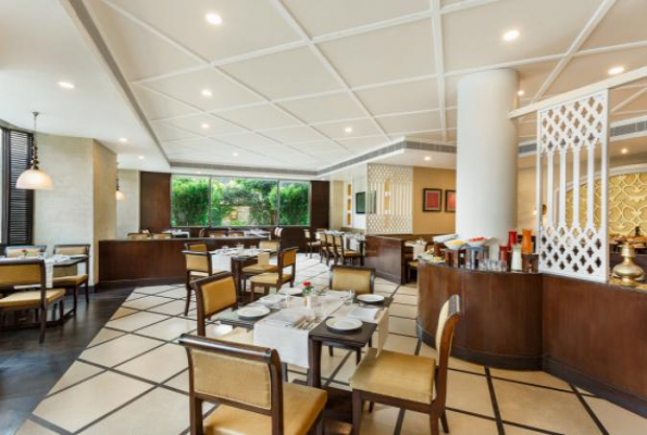 La Place Sarovar Portico 2