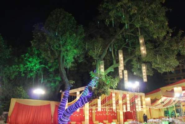 Heritage Hotel & Lawn 2