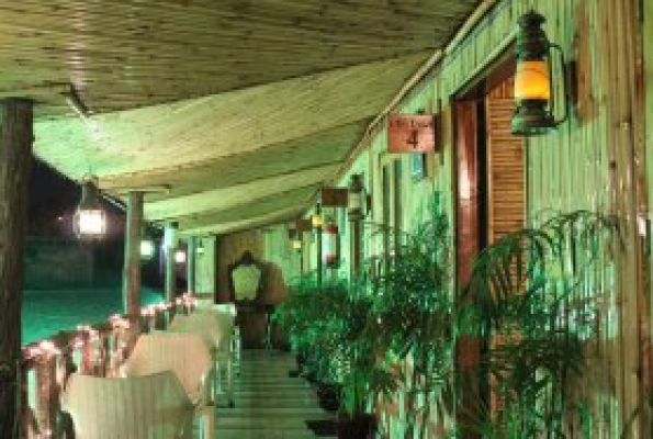 Heritage Hotel & Lawn 5