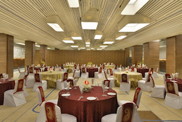The Gateway Hotel Athwalines Surat