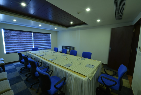 Hotel Aum Regency 3