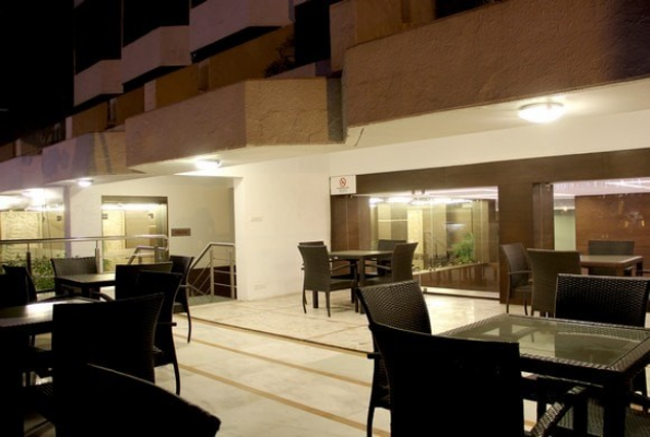 The Oasis Hotel 4