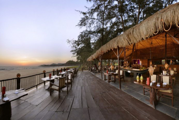 The Lalit Golf & Spa Resort 4