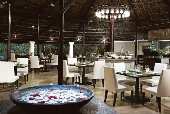Taj Holiday Village Resort & Spa 4