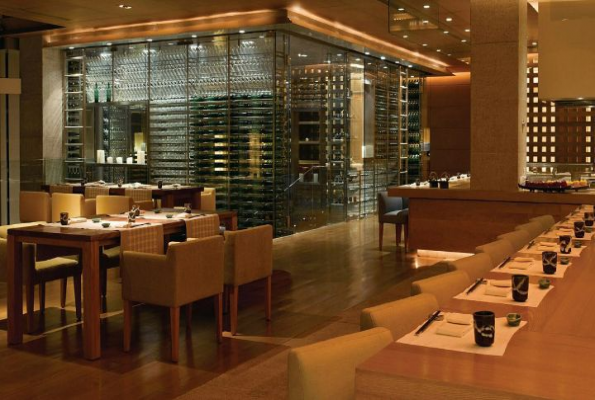Four Seasons Hotel 2