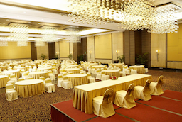 The Retreat Hotel and Convention Centre