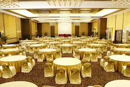 The Retreat Hotel and Convention Centre