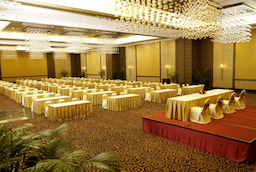 The Retreat Hotel and Convention Centre