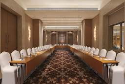 DoubleTree by Hilton Hotel