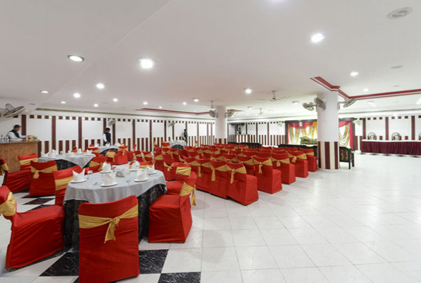 Hotel Ashish Palace