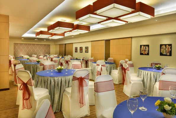 Hampton by Hilton 5