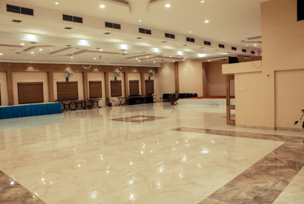 Hotel Royal Regency 2