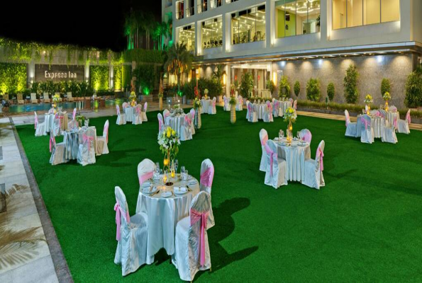 Hotel Express Inn 5