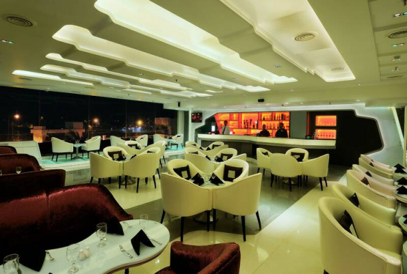 Hotel Express Inn 2