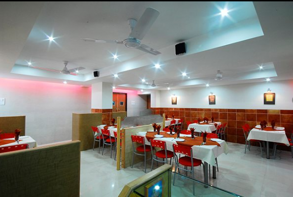 Hotel New Holiday Plaza 5