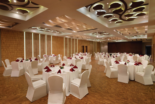 Ramada by Wyndham 1