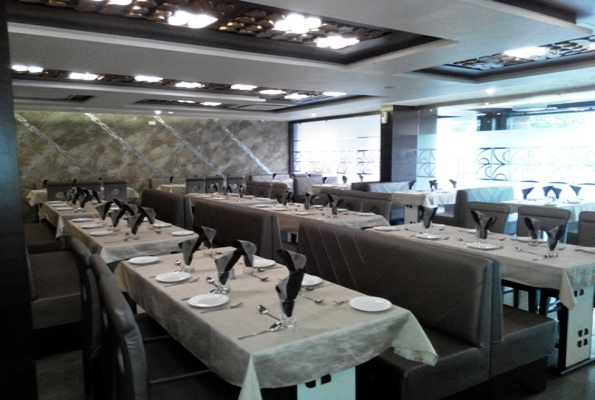 Savoureux The Restaurant And Banquets 3