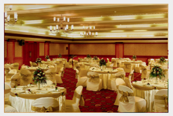 The Avenue Center Hotel 1