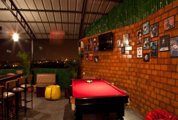 Xtreme Sports Bar 4