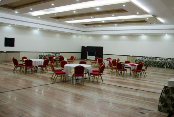 Hotel Abu Sarovar Portico 4