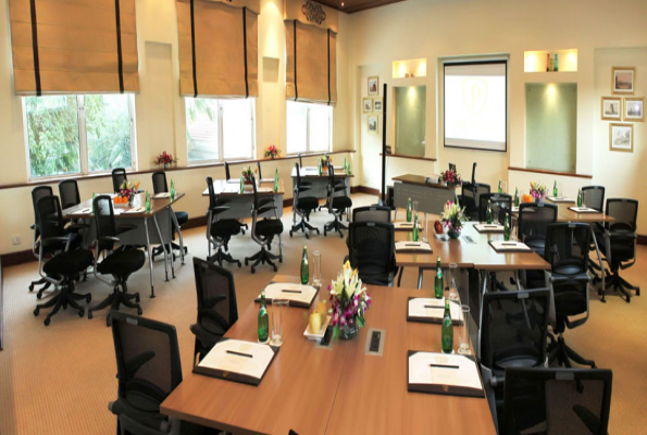 The Palms Town & Country Club 2