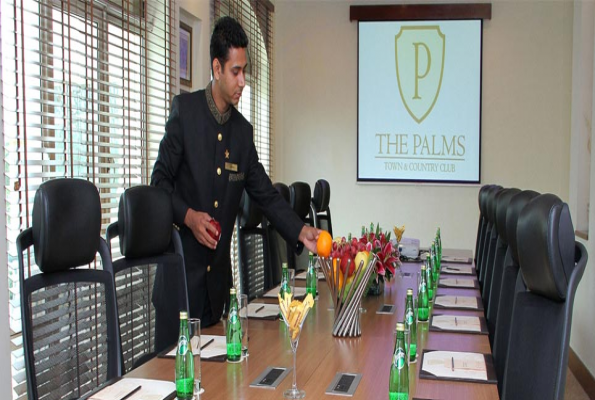 The Palms Town & Country Club 4