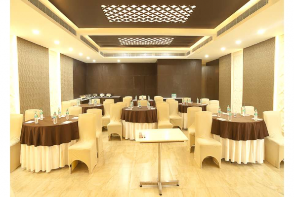 The Iris Hotel 2