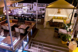 Amanzi Sky Deck & Bar