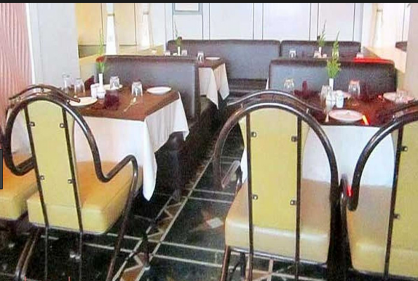 Regency Resto Bar 3