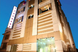 Hotel Tjs Grand