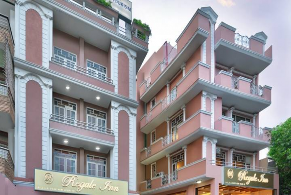 Hotel Regale Inn 1