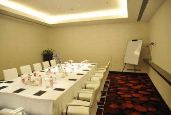 The Oterra Hotel 4