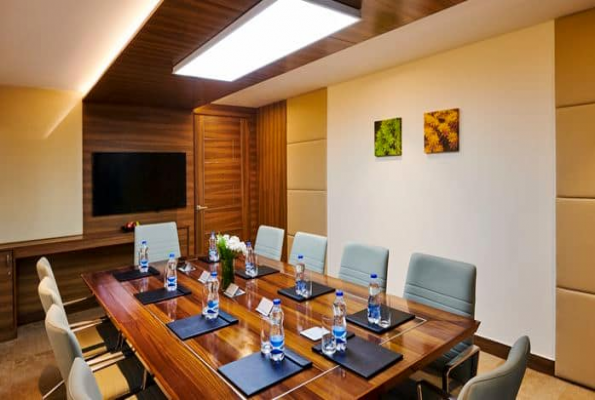 Hilton Garden Inn Lucknow 2