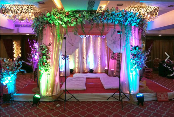 Golden Leaf Banquet