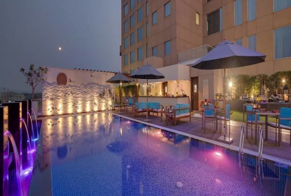 Courtyard By Marriott 1