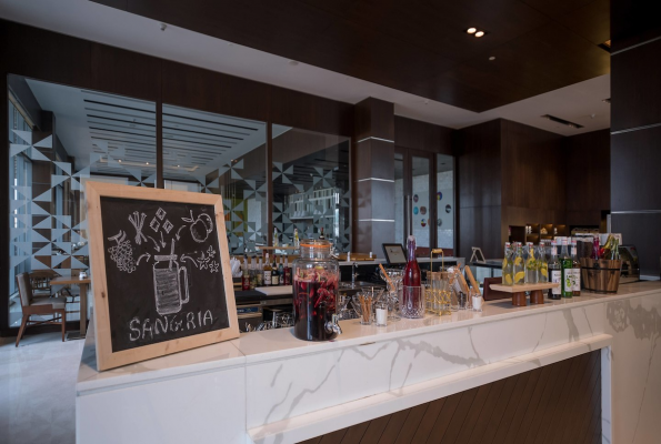 Courtyard By Marriott 2