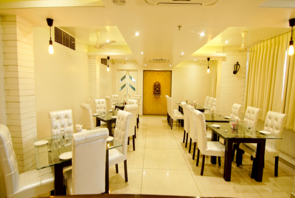 Hotel Amrta 5