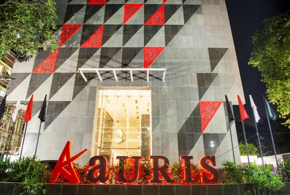 Aauris 4