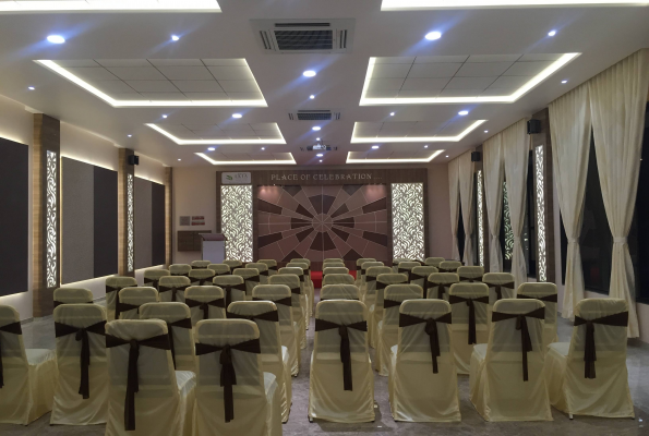 Ekta Restaurant And Banquet 4