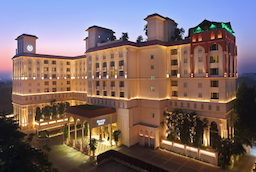 Sheraton Grand Pune Bund Garden Hotel