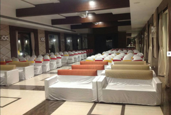 Maple Banquets & Lawn 5