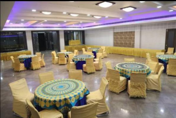 Hotel The Royal Bharti 2